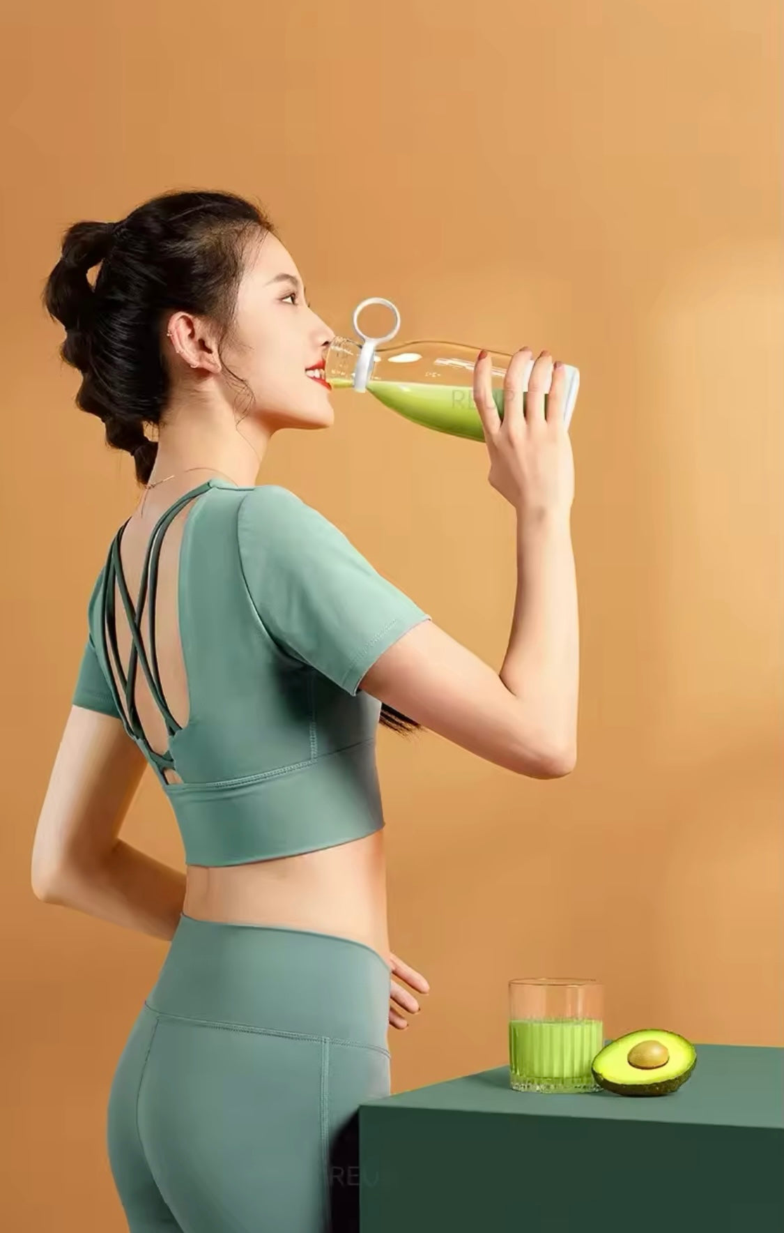 🥤 Der ultimative tragbare Elektro-Entsafter – Mix dir deine Smoothies überall! 🍓🍍